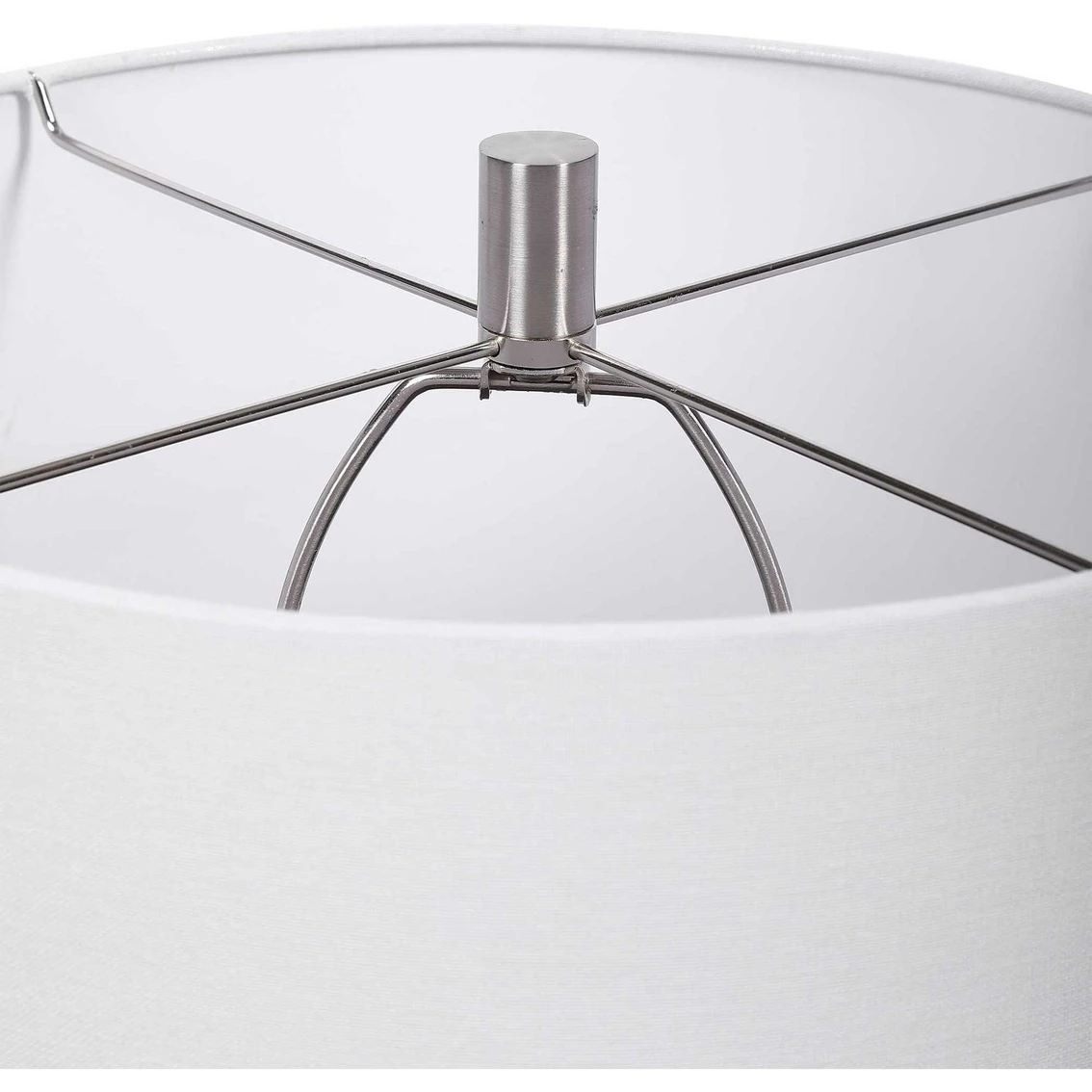 Brand new 🎁 Uttermost Amelia 15 In. Table Lamp 😀 - Image 2