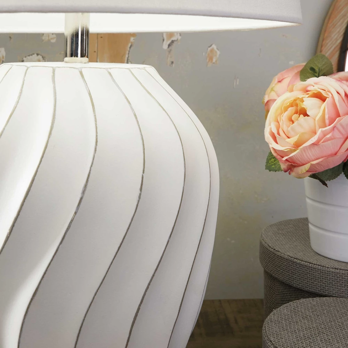 Brand new 🔔 Signature Design By Ashley Hidago 26 In. Paper Table Lamp 🎉 3 Brand new 🔔 Signature Design By Ashley Hidago 26 In. Paper Table Lamp 🎉 - Image 3