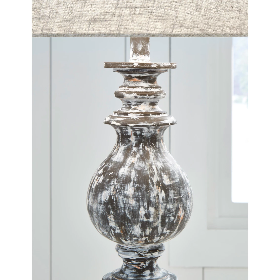 Promo โ Signature Design By Ashley Macawi 27.88 In. Poly Table Lamp 2 Pc. Set โ - Image 3